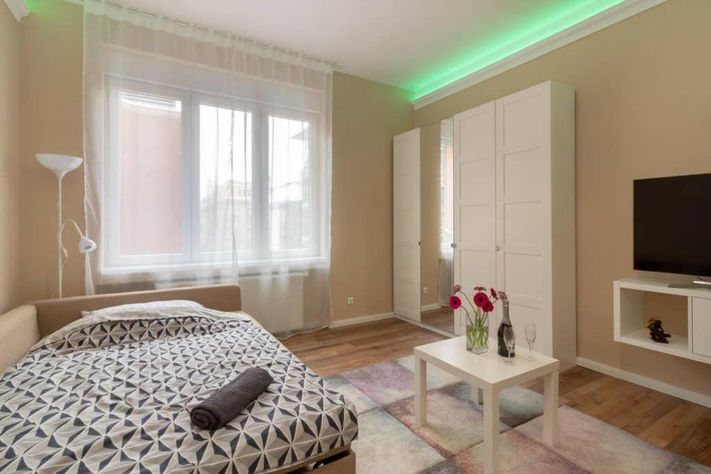 Nice And Cozy Apartment Next To The Parliament Budapest Extérieur photo
